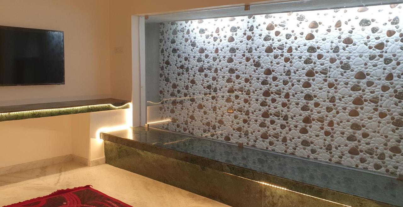 Shree Suites Kuttālam Exterior photo